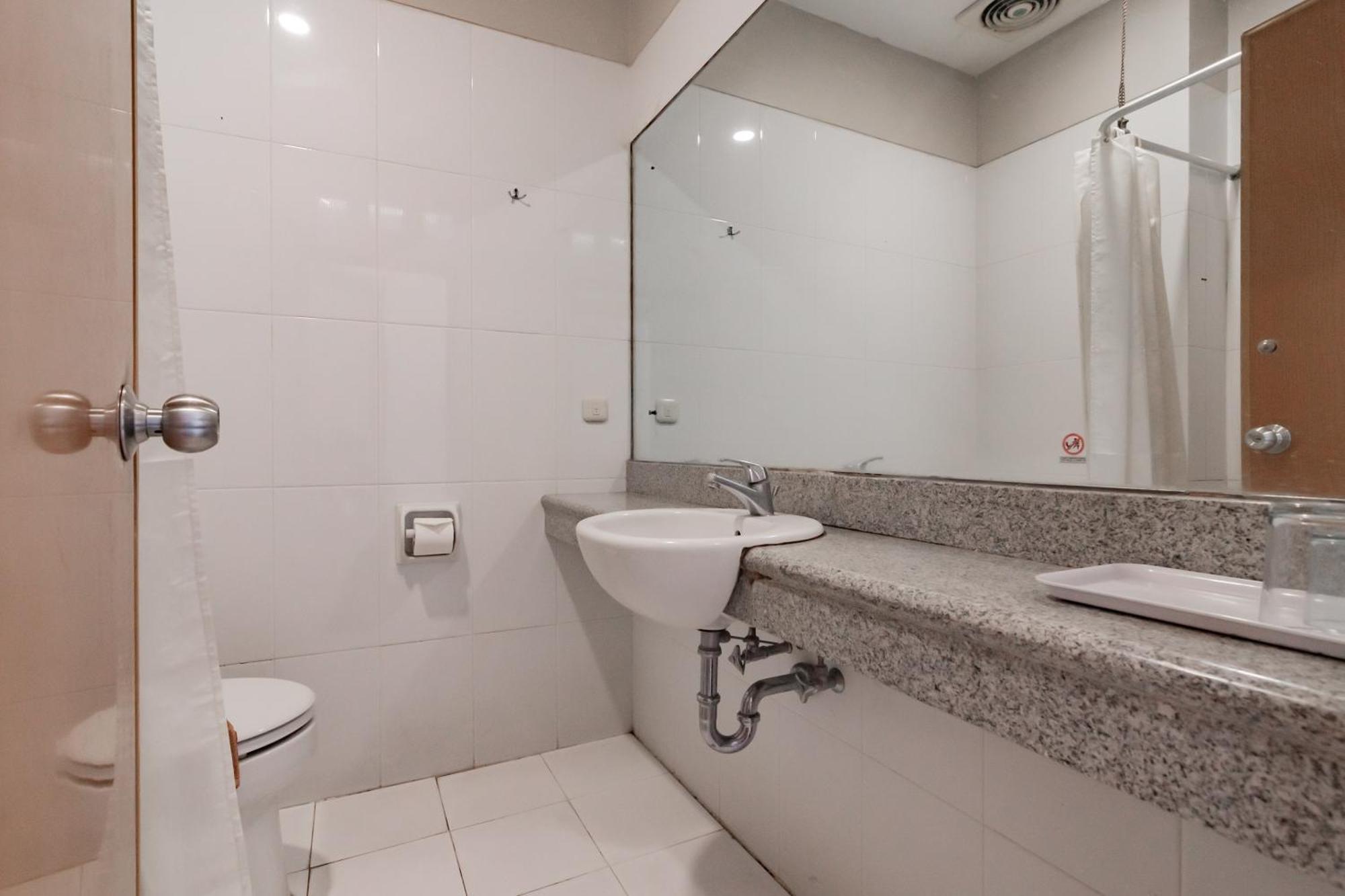Hotel Reddoorz Near Simpang Dago 2 Bandung Camera foto